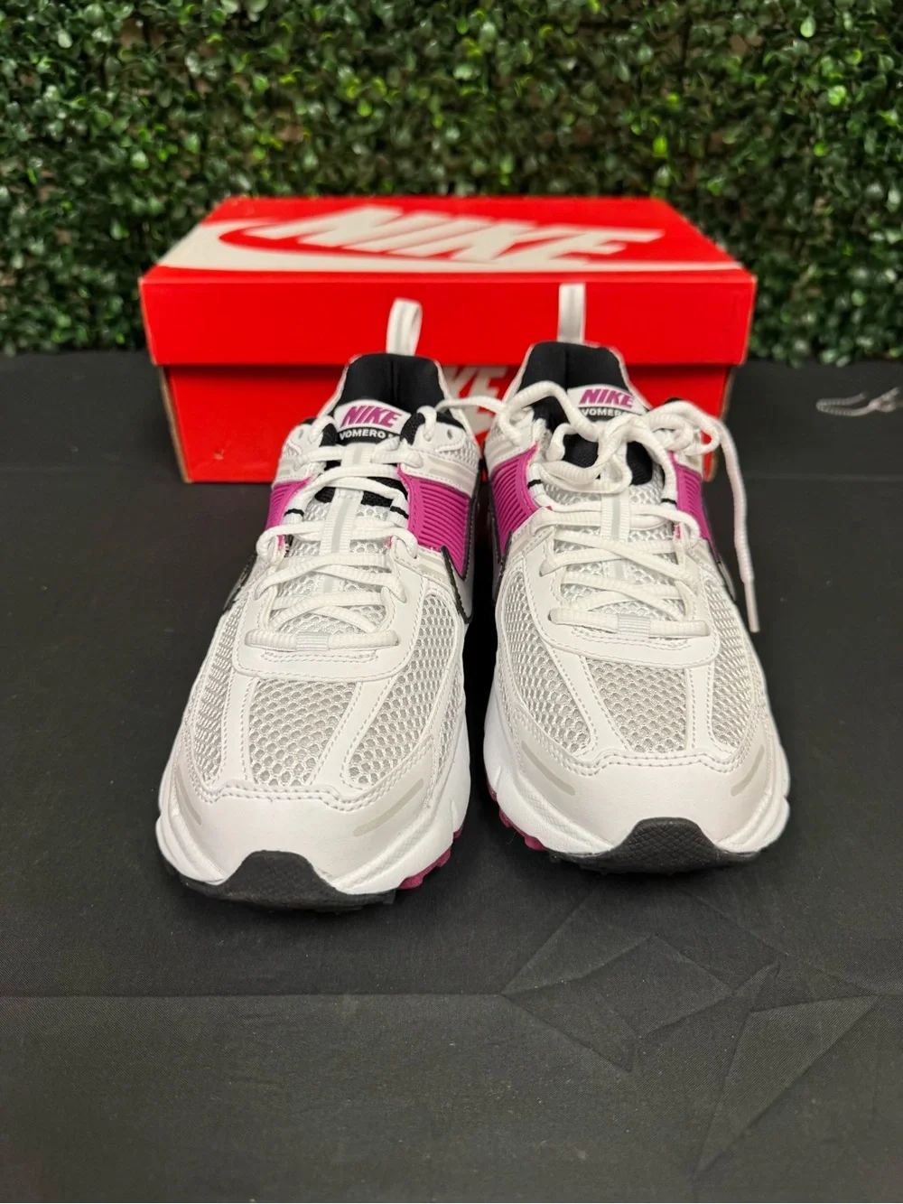 Nike Vomero 5 (GS) - Y5.5